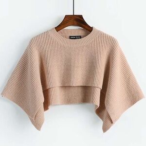 🐠 2 for $16 Solid knit crop shawl top
